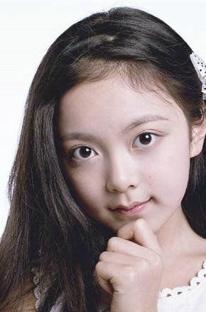 冯丽丽个人资料几岁了,岁月如歌，她与青春共舞的美丽人生